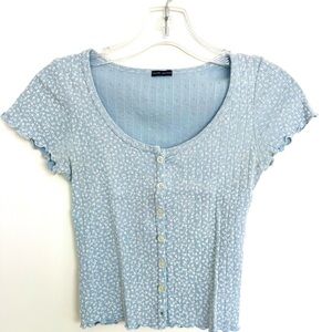 Brandy Melville Light Blue Floral Button-Up Top